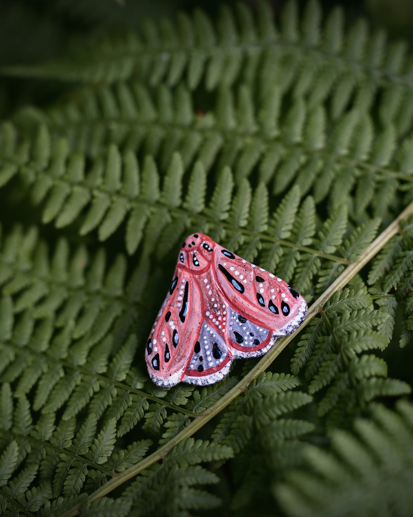 Brooch Moth pink