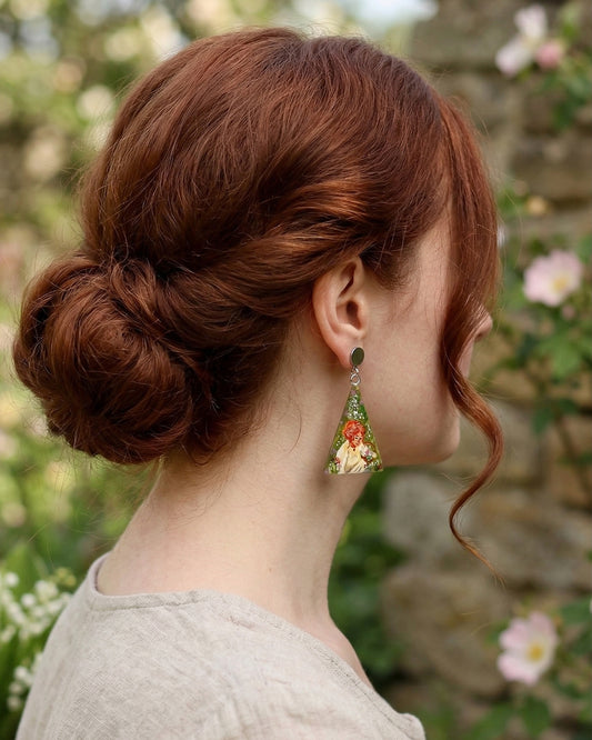 Book Stories Earrings (Anne Shirley)