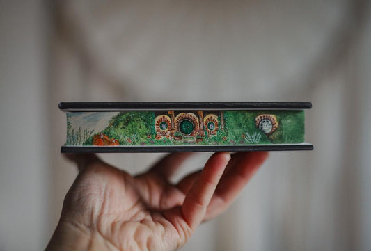 Fore-edge painting |J.R.R. Tolkien Hobbit Pocket Edition | Collector's Book